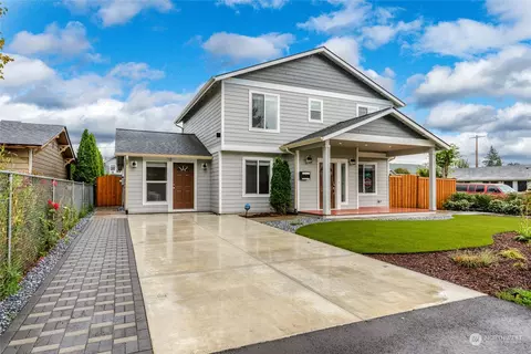 1016 S Pearl St, Centralia, WA 98531