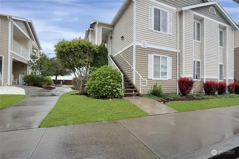 10007 186th St E #132, Puyallup, WA 98375