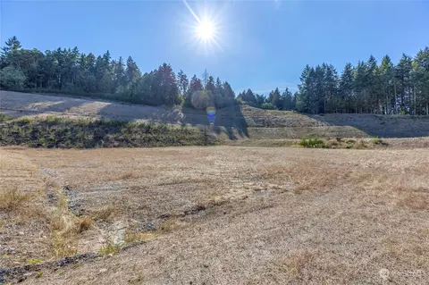 1475 Lumsden Rd, Port Orchard, WA 98367