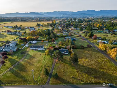 492 E Anderson Rd, Sequim, WA 98382 photo 3