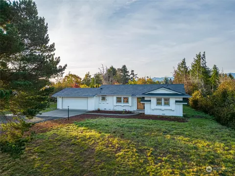 492 E Anderson Rd, Sequim, WA 98382