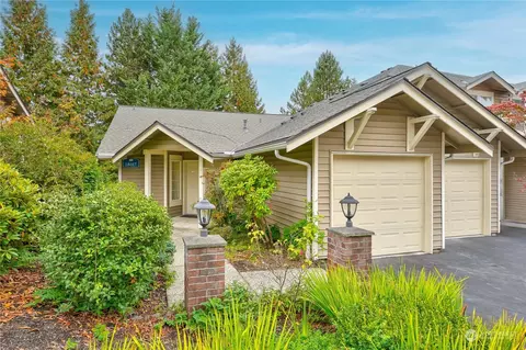 18617 NE 57th St, Redmond, WA 98052