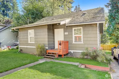 2406 Jackson Ave, Everett, WA 98203