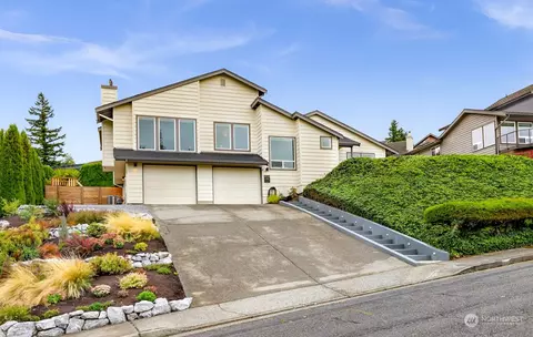 1026 Queen St, Bellingham, WA 98229