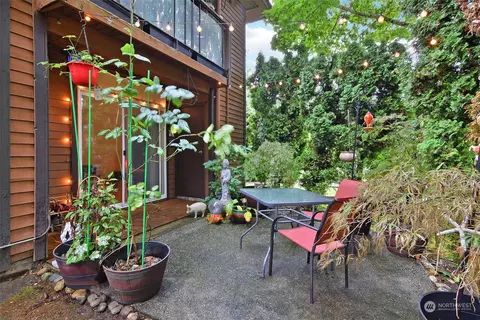 7307 224th St SW #D1, Edmonds, WA 98026