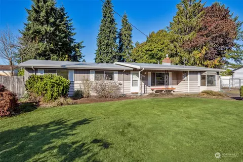 1011 Johns Rd E, Tacoma, WA 98445