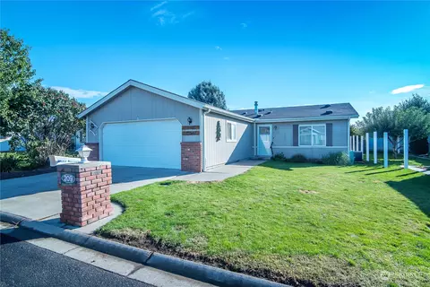 1100 S Rosewood Dr #209, Ellensburg, WA 98926