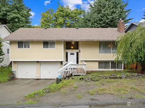 1737 Lake Ave S, Renton, WA 98055