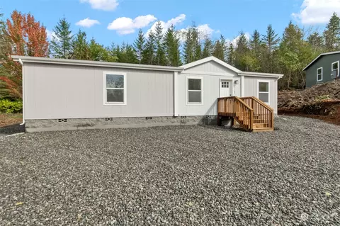 110 E Olympic View Dr, Belfair, WA 98528