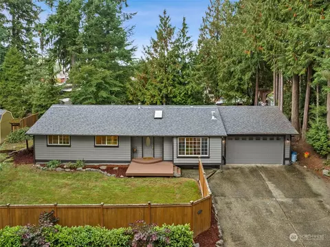 4917 W Tapps Dr E, Lake Tapps, WA 98391