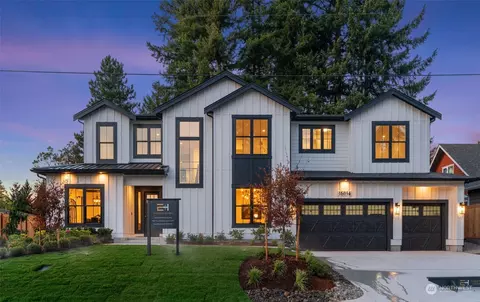 15014 SE 20th St, Bellevue, WA 98007