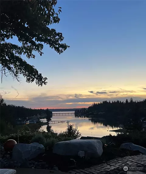 7650 84th Avenue Ct NW, Gig Harbor, WA 98335