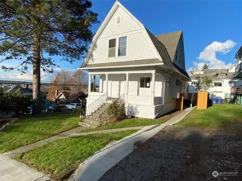 513 E Myrtle St, Bellingham, WA 98225