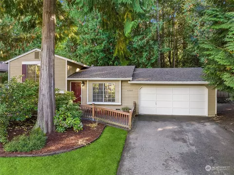 22809 NE 25th Way, Sammamish, WA 98074