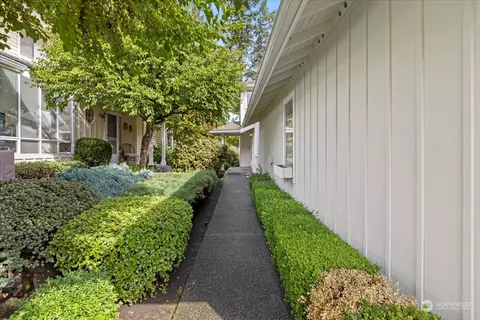 2009 Mill Pointe Dr SE, Mill Creek, WA 98012 photo 4