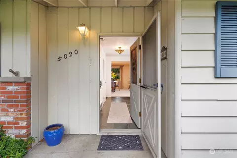 5020 Crest Ln, Everett, WA 98203 photo 3