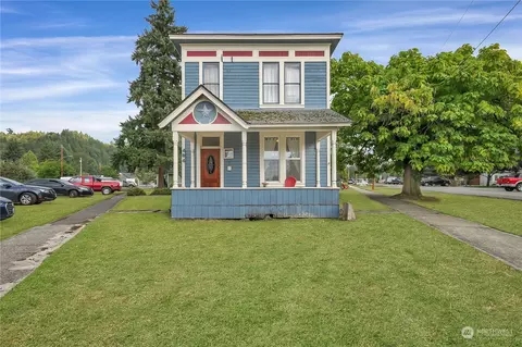 404 Hardefeldt St SE, Orting, WA 98360