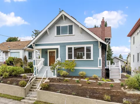324 N 72nd St, Seattle, WA 98103