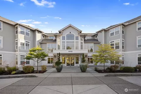 6918 208th St SW #106, Lynnwood, WA 98036