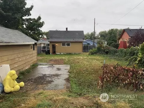 108 Malcolm St, Walla Walla, WA 99362 photo 2
