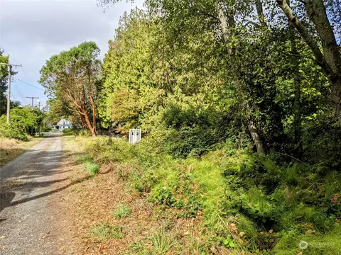 1931 Orcas Way, Point Roberts, WA 98281