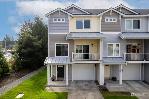 5307 Military Rd E #A, Tacoma, WA 98446