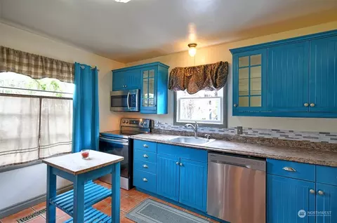 330 N Cabot Rd, Everett, WA 98203 photo 6