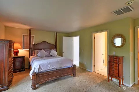 330 N Cabot Rd, Everett, WA 98203 photo 17