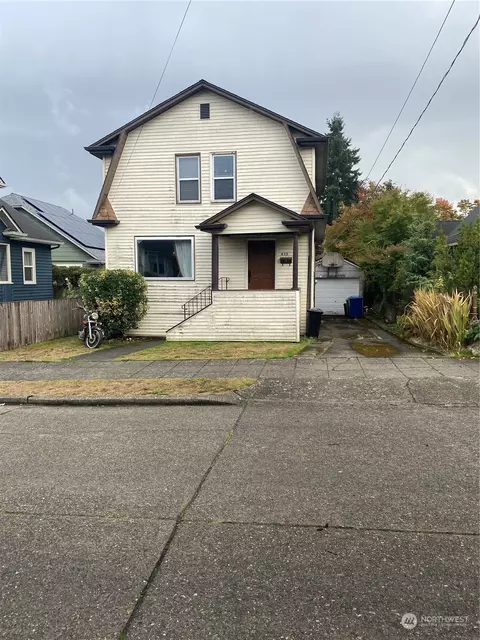 833 NW 67th St, Seattle, WA 98117