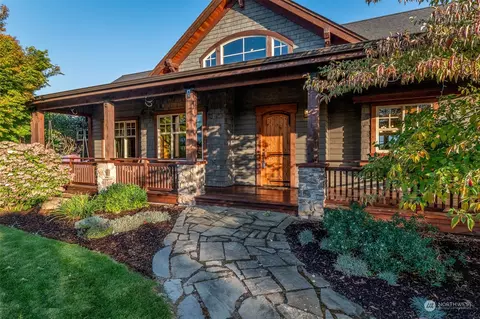 1118 E Front St, Lynden, WA 98264