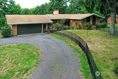 252 Studebaker Spur 3, Castle Rock, WA 98611