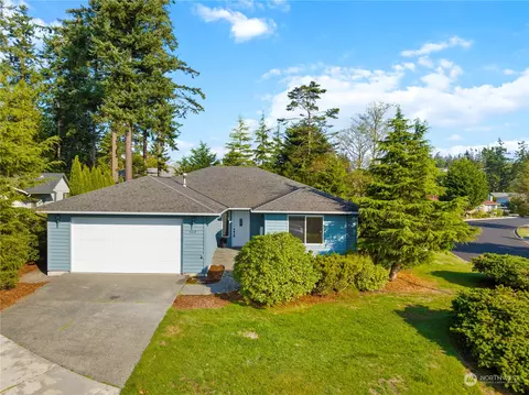 6018 Curtis Ct, Anacortes, WA 98221