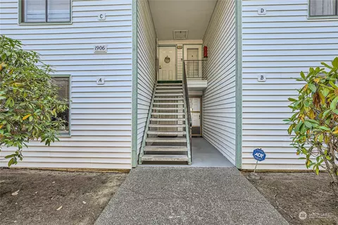 1906 SW 318th Pl #17A, Federal Way, WA 98023