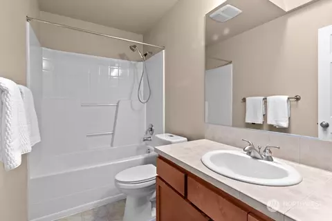 18715 1st Ave W, Bothell, WA 98012 photo 23