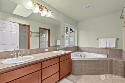 18715 1st Ave W, Bothell, WA 98012 photo 20