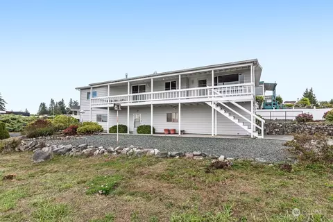 4816 Yorkshire Dr, Anacortes, WA 98221