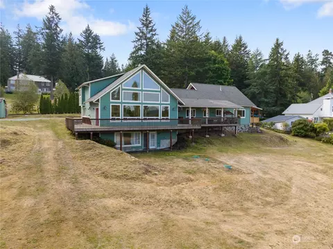 4417 H Ave, Anacortes, WA 98221
