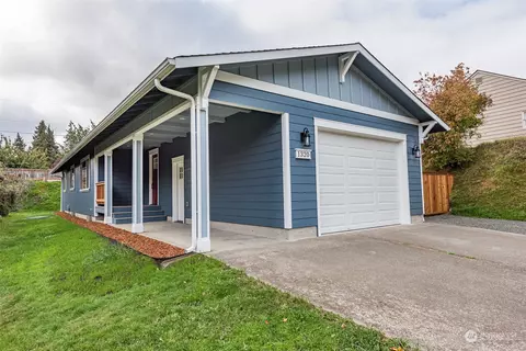 1320 E Columbia St, Port Angeles, WA 98362