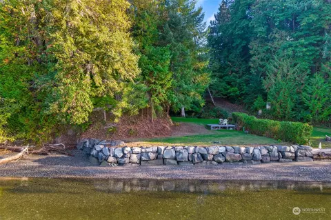 8727 Adams Ln NW, Olympia, WA 98502