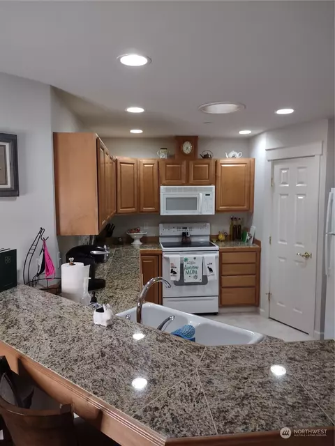 160 E Soderberg Rd #G19, Allyn, WA 98524 photo 8