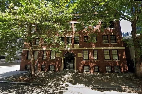 2132 5th Ave #205, Seattle, WA 98121