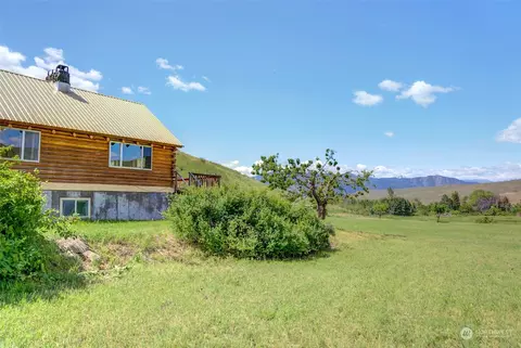 20774 Highway 20, Twisp, WA 98856 photo 12