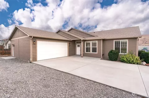 425 S Jarvis Ave, East Wenatchee, WA 98802