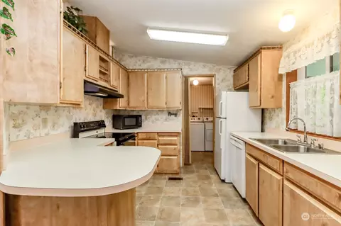 18820 127th Pl NE, Bothell, WA 98011 photo 11