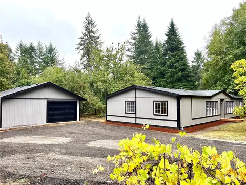 1513 Eady Pl E, Port Orchard, WA 98366