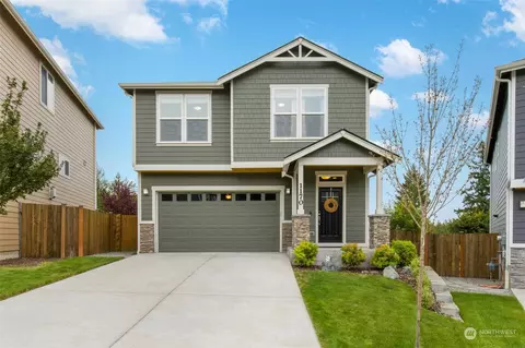 1170 NE Sockeye Ct, Bremerton, WA 98311