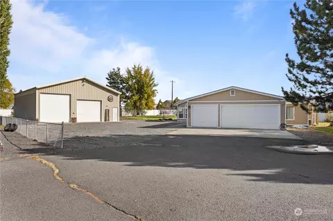 1205 Road E9 NE, Moses Lake, WA 98837