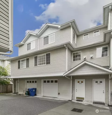 9420 Linden Ave N, Seattle, WA 98103