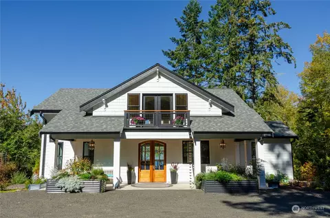 1287 Mowitsh Dr, Fox Island, WA 98333