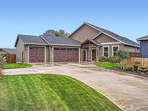 450 Lilac Ln, Woodland, WA 98674